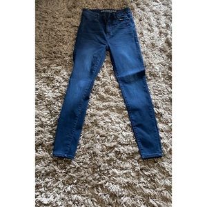 American Eagle High Waisted Jeans